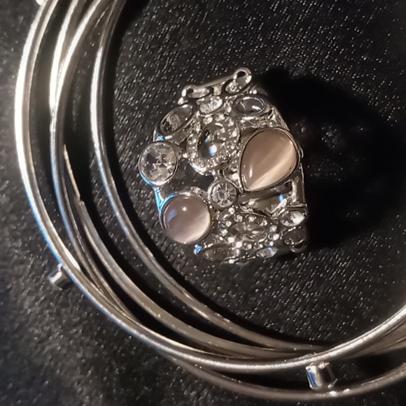 1 pink expandable ring & 4 bangles nwt - Picture 2 of 5